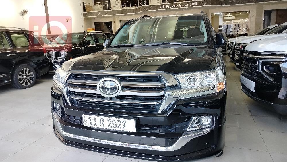 تويوتا لاندكروزر